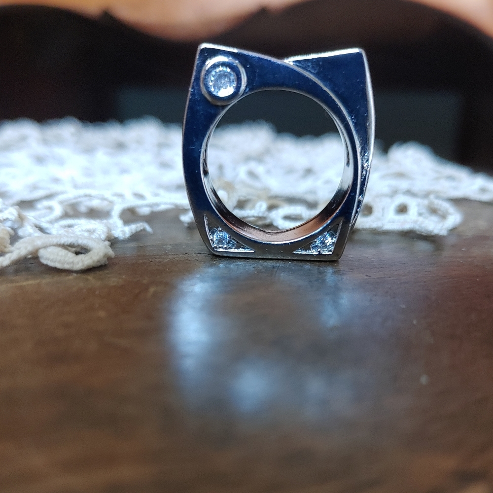 Ring - Picture 7 of 7